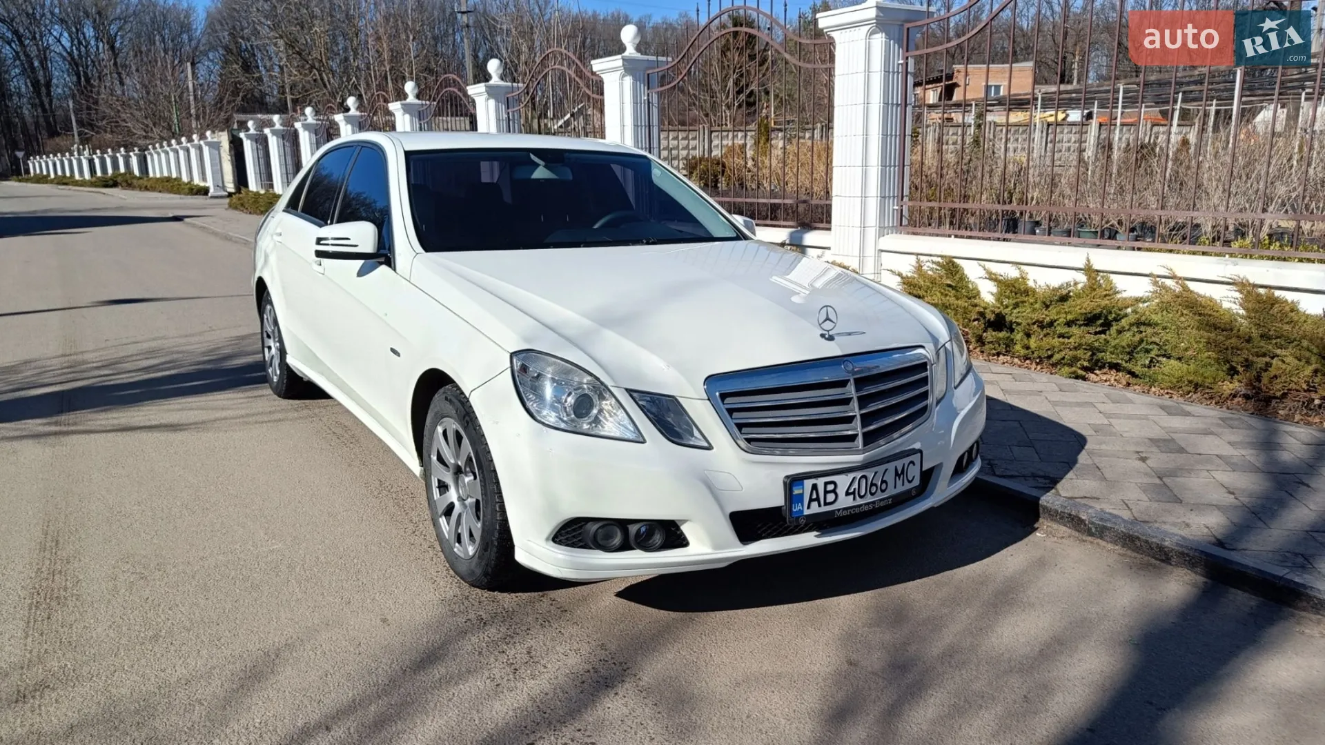 2010 Mercedes-Benz E-klasse - мініатюра 4