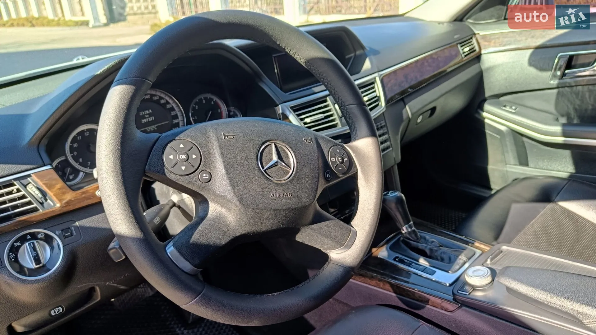 2010 Mercedes-Benz E-klasse - мініатюра 13