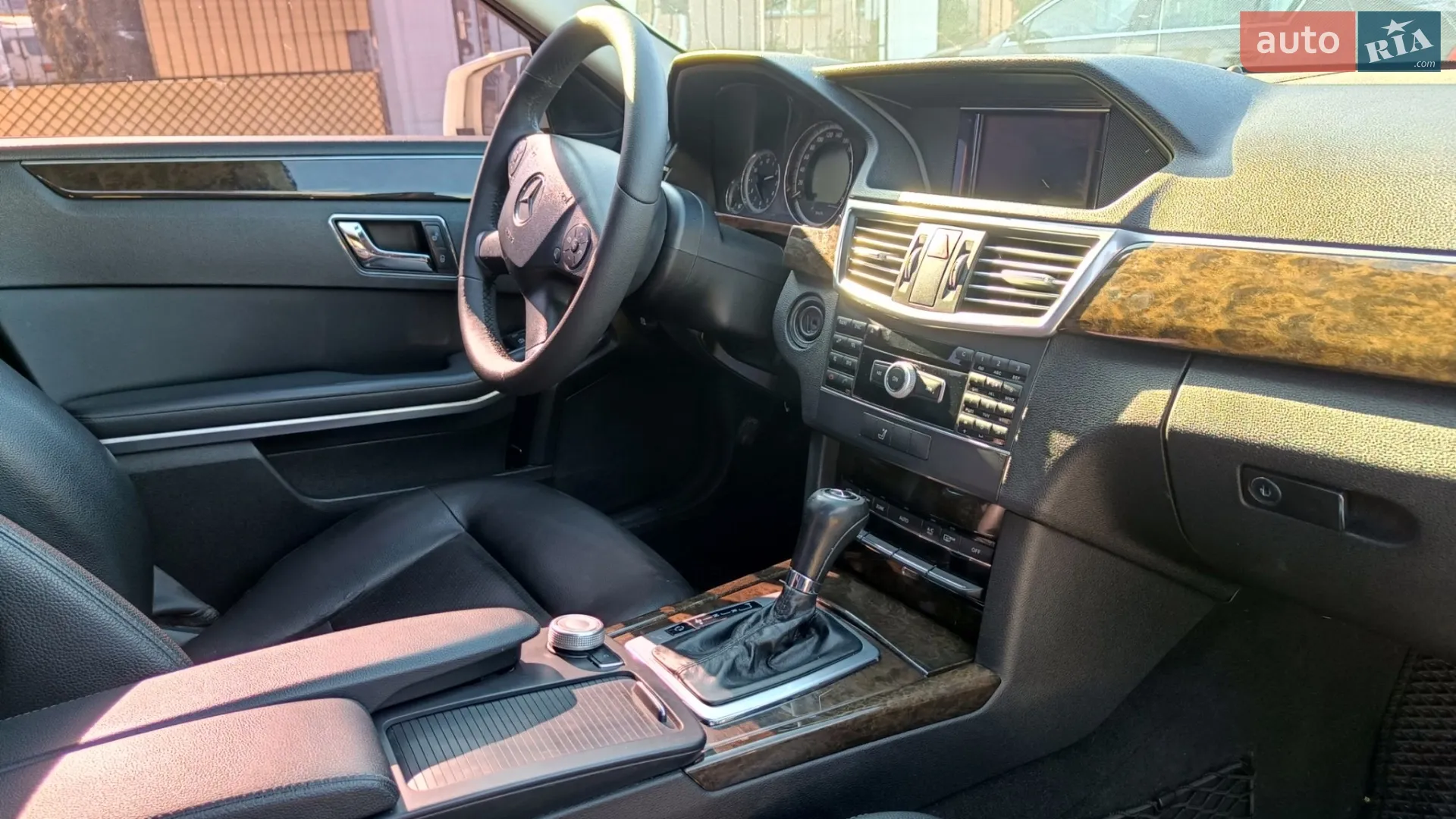 2010 Mercedes-Benz E-klasse - мініатюра 20