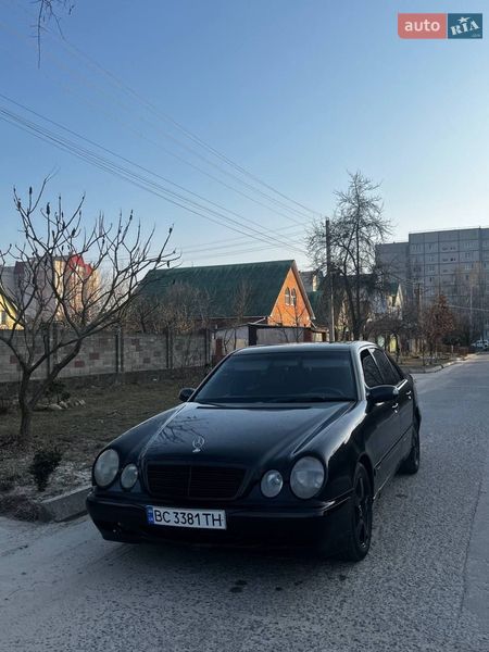Mercedes-Benz E-Class 2001 Mercedes-Benz E-Class 2001