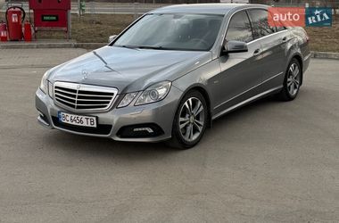 Седан Mercedes-Benz E-Class 2009 в Самборе