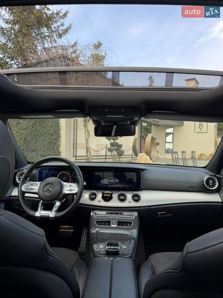 Седан Mercedes-Benz E-Class 2016 в Львові