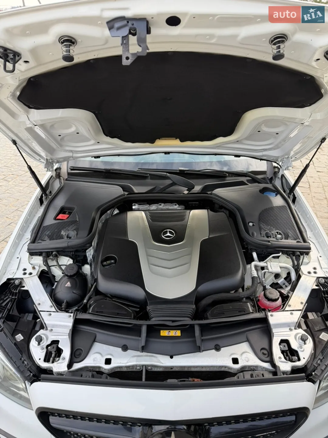 2016 Mercedes-Benz E-klasse - мініатюра 31