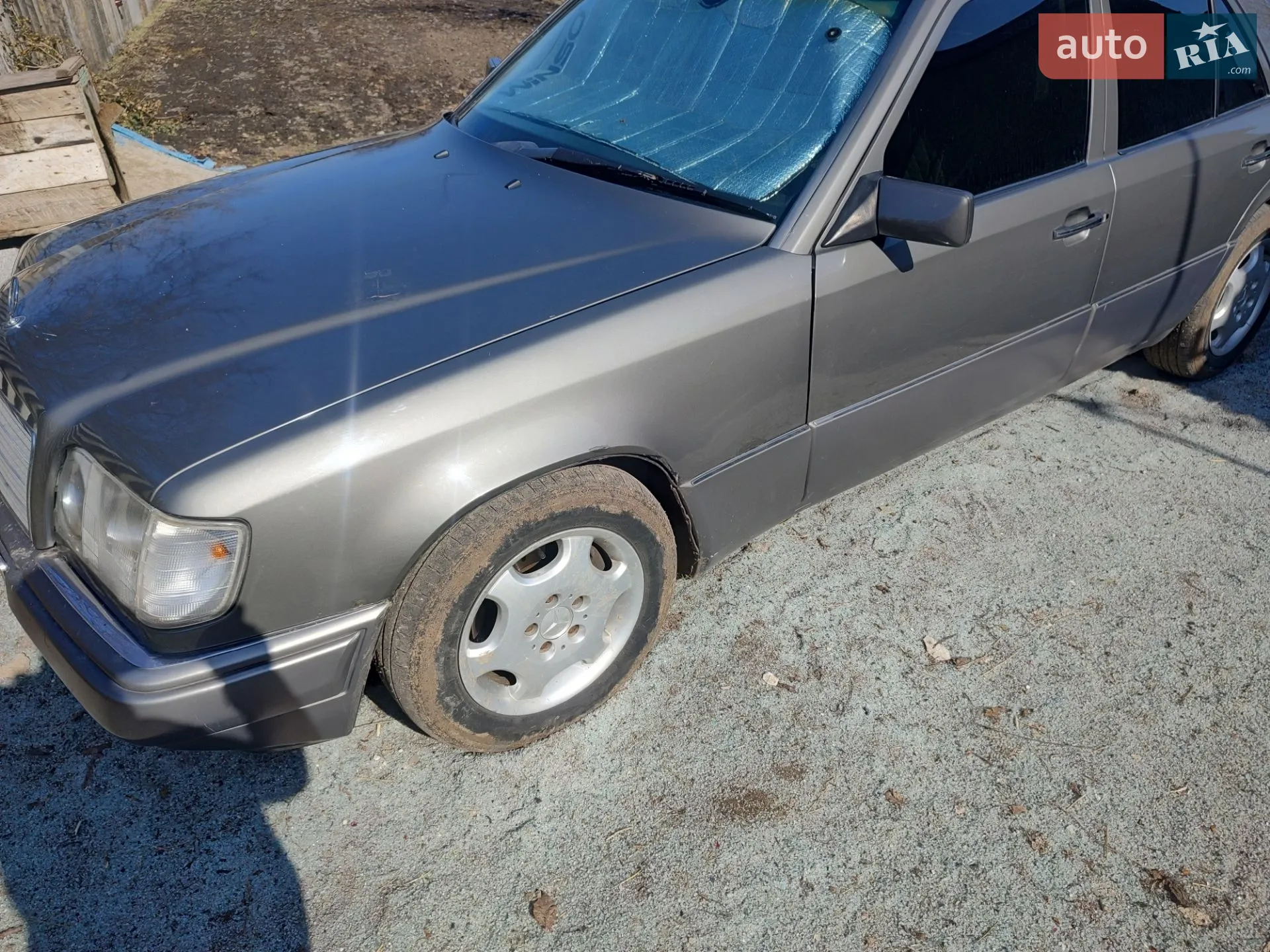 Mercedes-Benz E-Class 1995