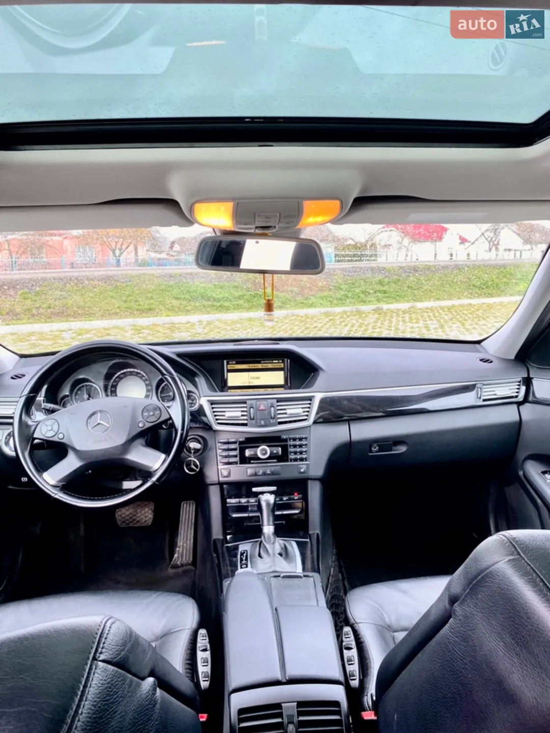 2010 Mercedes-Benz E-klasse - мініатюра 31