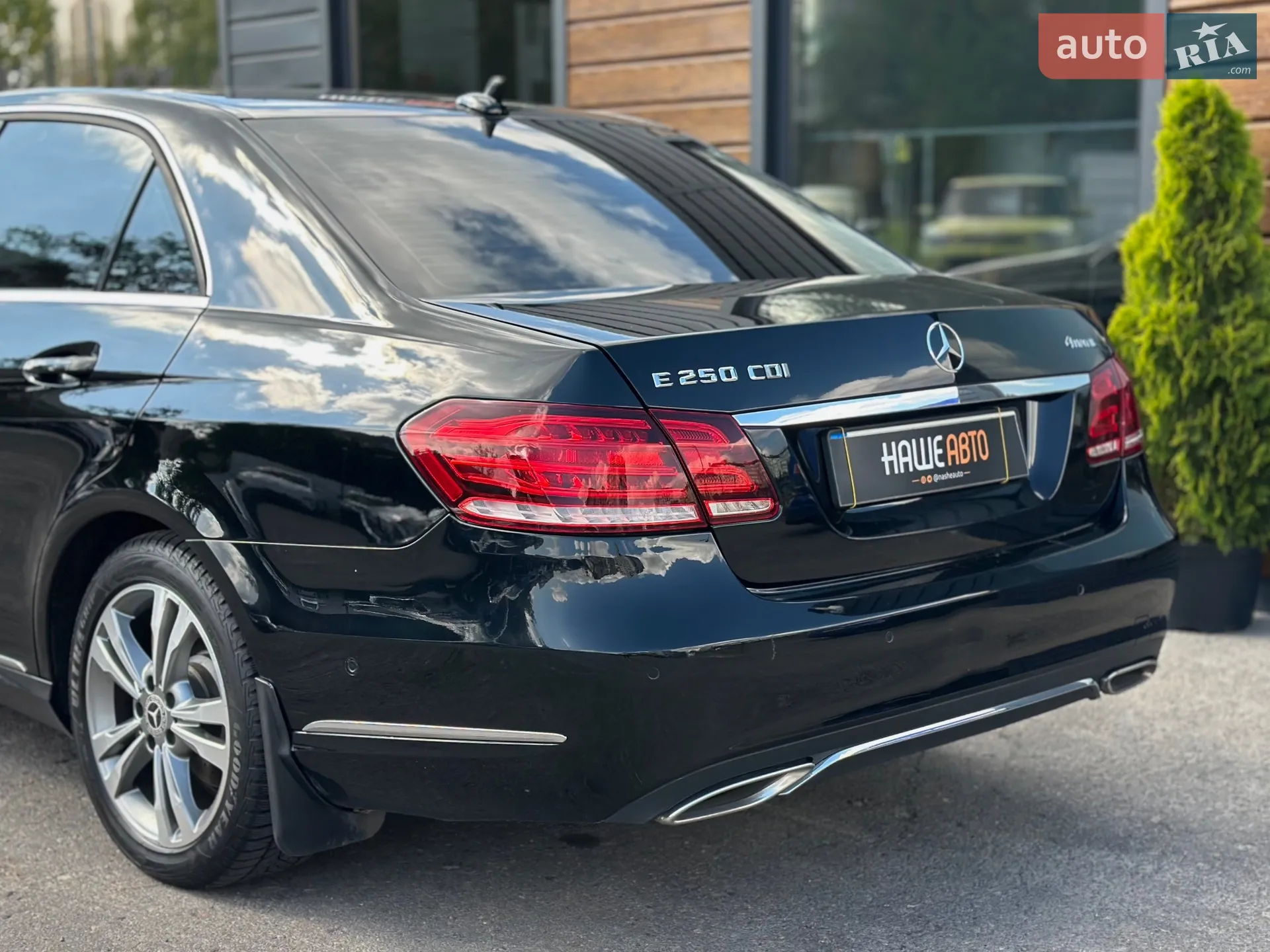 2013 Mercedes-Benz E-klasse - мініатюра 12