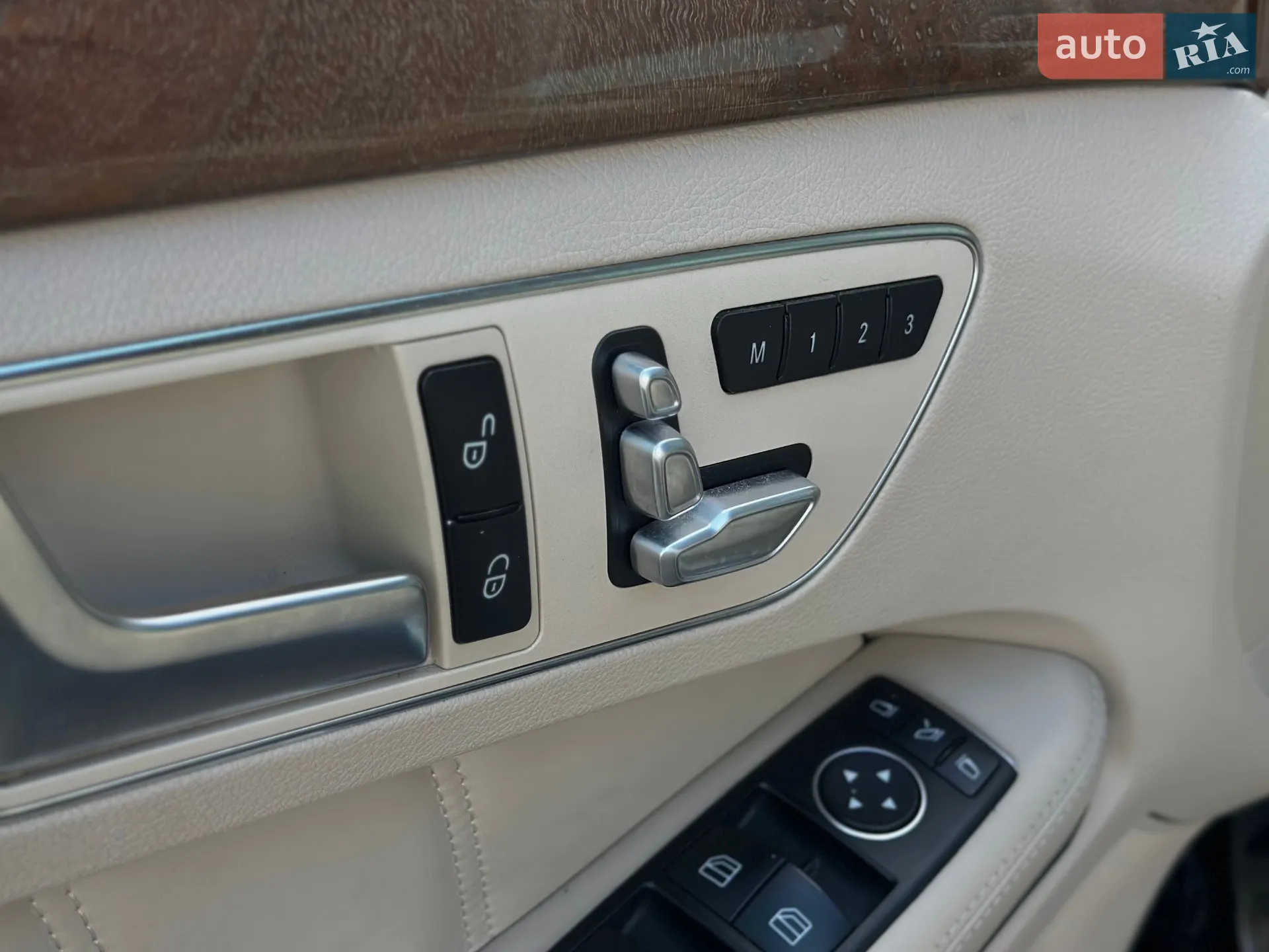 2013 Mercedes-Benz E-klasse - мініатюра 26