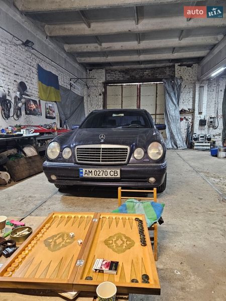 Mercedes-Benz E-Class 1998