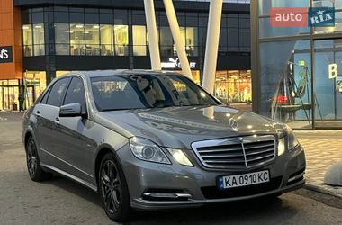 Седан Mercedes-Benz E-Class 2011 в Киеве
