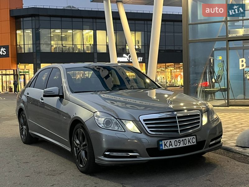Mercedes-Benz E-Class 2011
