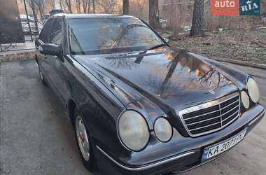 Седан Mercedes-Benz E-Class 2000 в Житомире