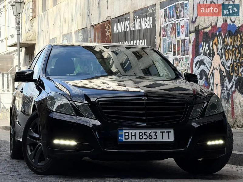 Mercedes-Benz E-Class 2012