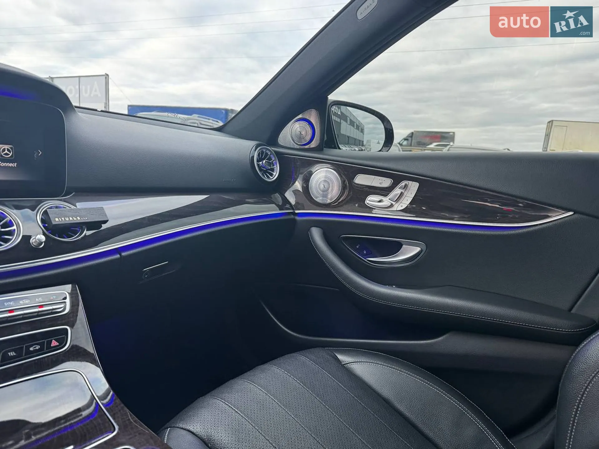 2020 Mercedes-Benz E-klasse - мініатюра 32