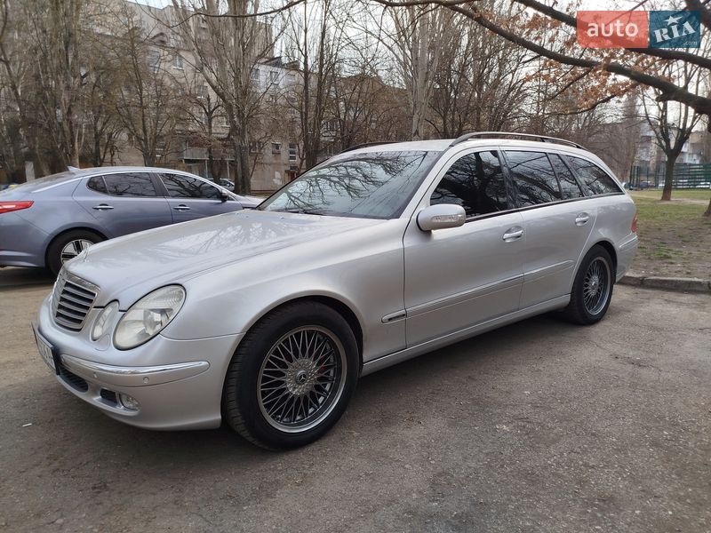 Mercedes-Benz E-Class 2004