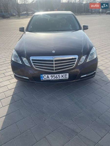 Седан Mercedes-Benz E-Class 2012 в Черкассах