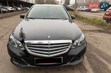 Седан Mercedes-Benz E-Class 2012 в Киеве