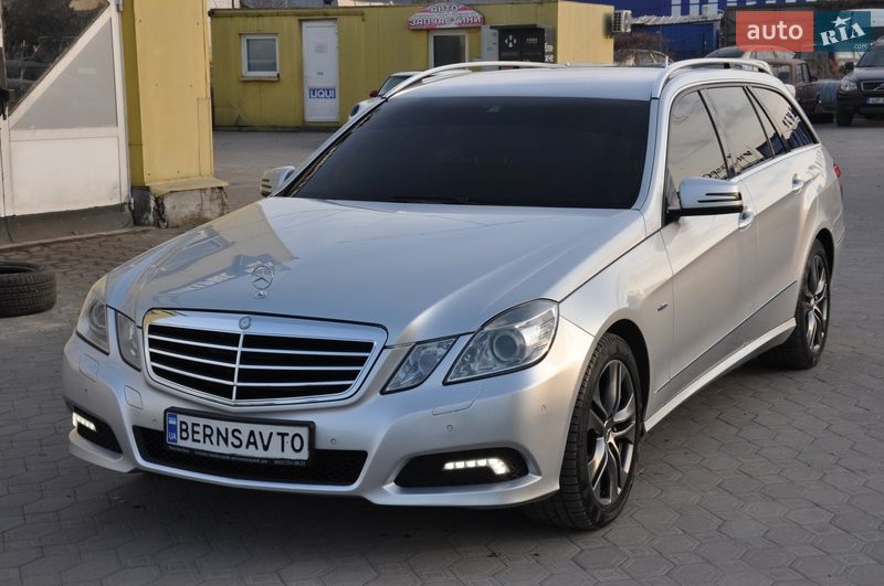 Mercedes-Benz E-Class 2010