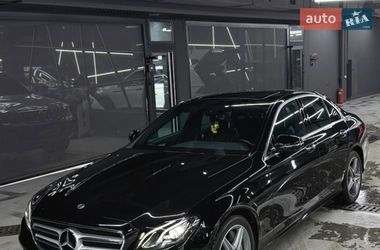 Седан Mercedes-Benz E-Class 2018 в Днепре