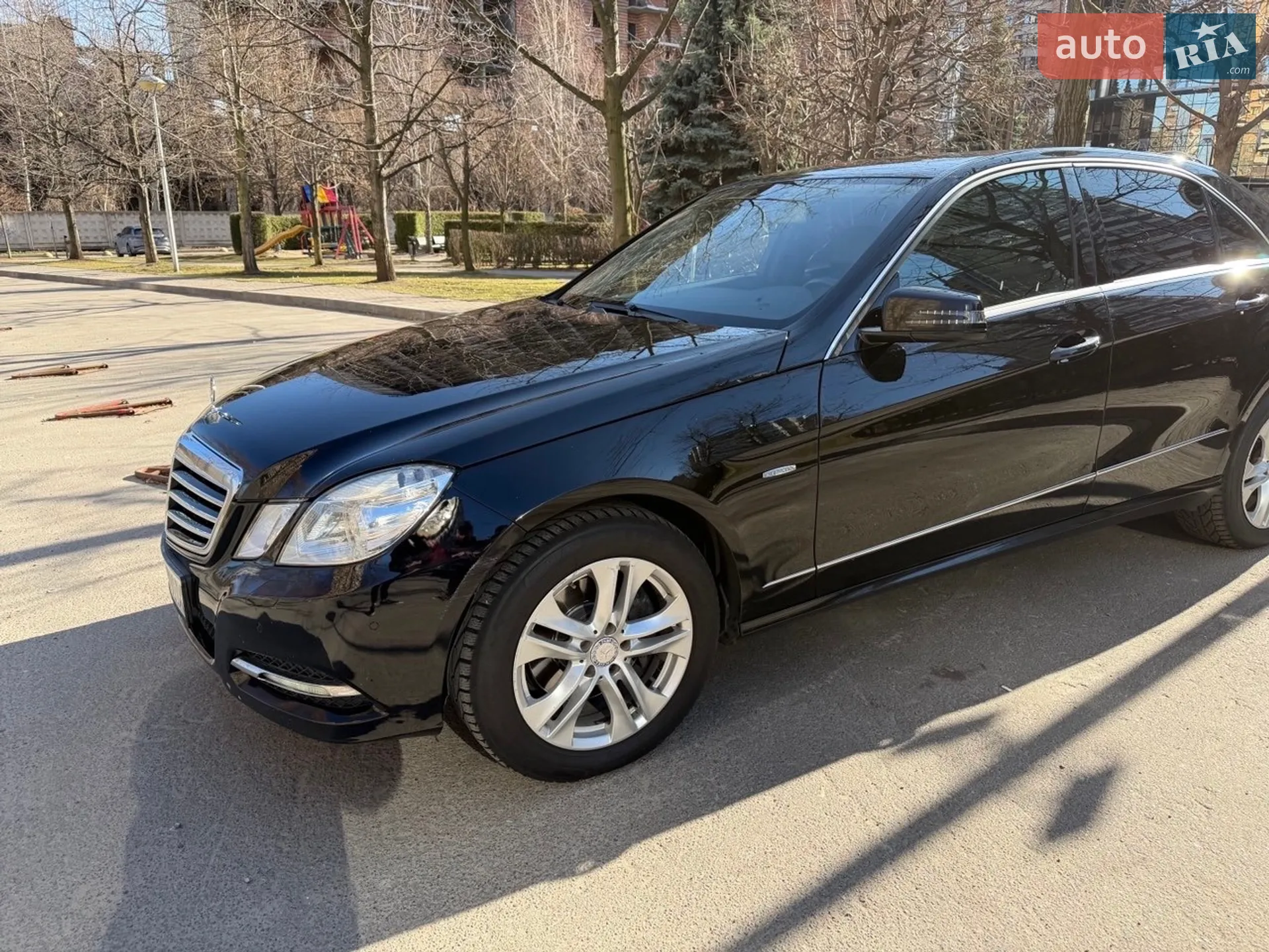 2010 Mercedes-Benz E-klasse - мініатюра 3