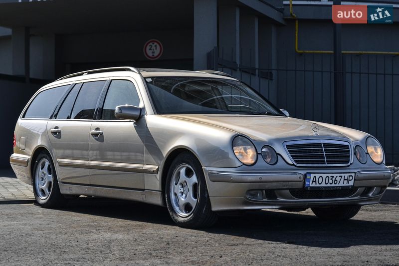 Mercedes-Benz E-Class 2001