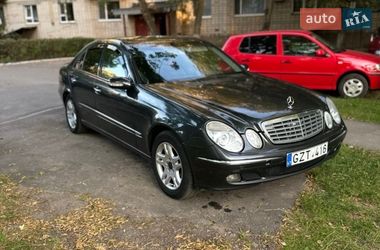 Седан Mercedes-Benz E-Class 2004 в Ладижині