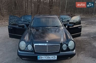 Седан Mercedes-Benz E-Class 1995 в Виннице