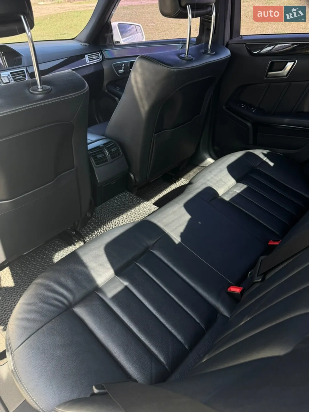 2013 Mercedes-Benz E-klasse - мініатюра 18