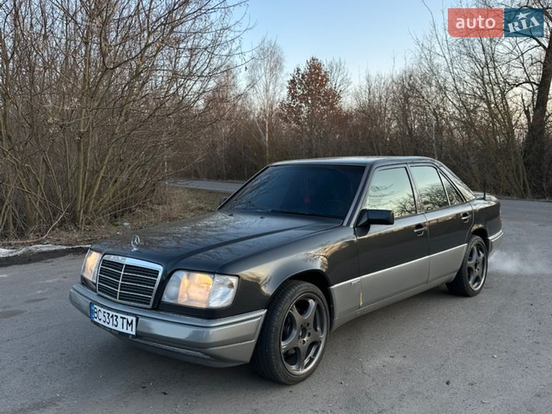 Mercedes-Benz E-Class 1995