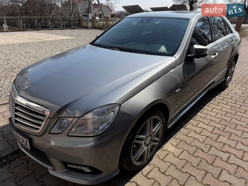 Mercedes-Benz E-Class 2011