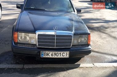 Седан Mercedes-Benz E-Class 1992 в Рівному