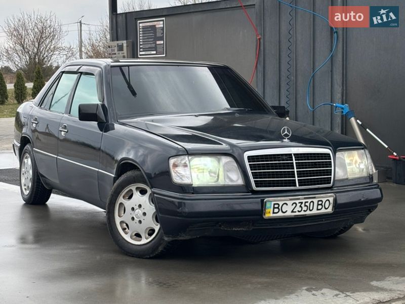 Mercedes-Benz E-Class 1988