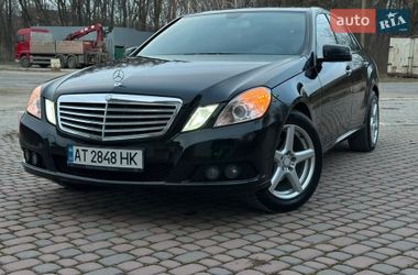 Седан Mercedes-Benz E-Class 2011 в Чернівцях