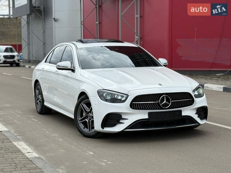 Mercedes-Benz E-Class 2023