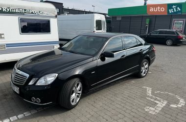 Седан Mercedes-Benz E-Class 2011 в Хмельницькому