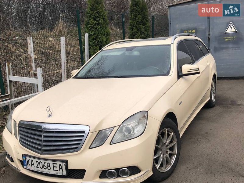 Mercedes-Benz E-Class 2010