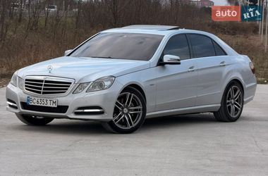 Седан Mercedes-Benz E-Class 2010 в Львові