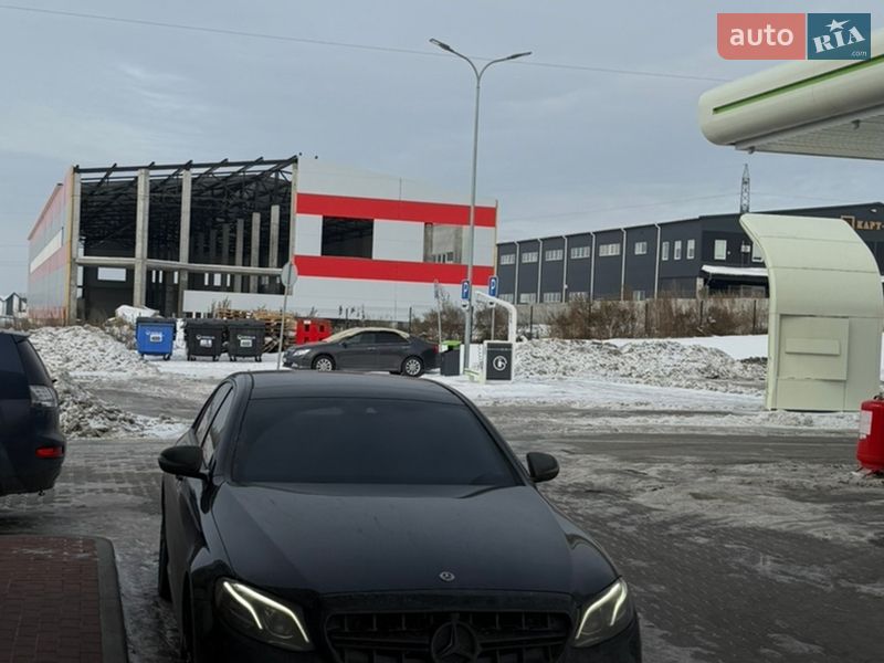 Mercedes-Benz E-Class 2017