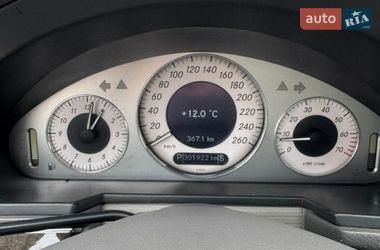 Седан Mercedes-Benz E-Class 2002 в Києві