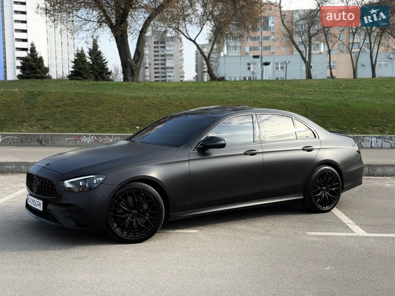 Седан Mercedes-Benz E-Class 2016 в Киеве