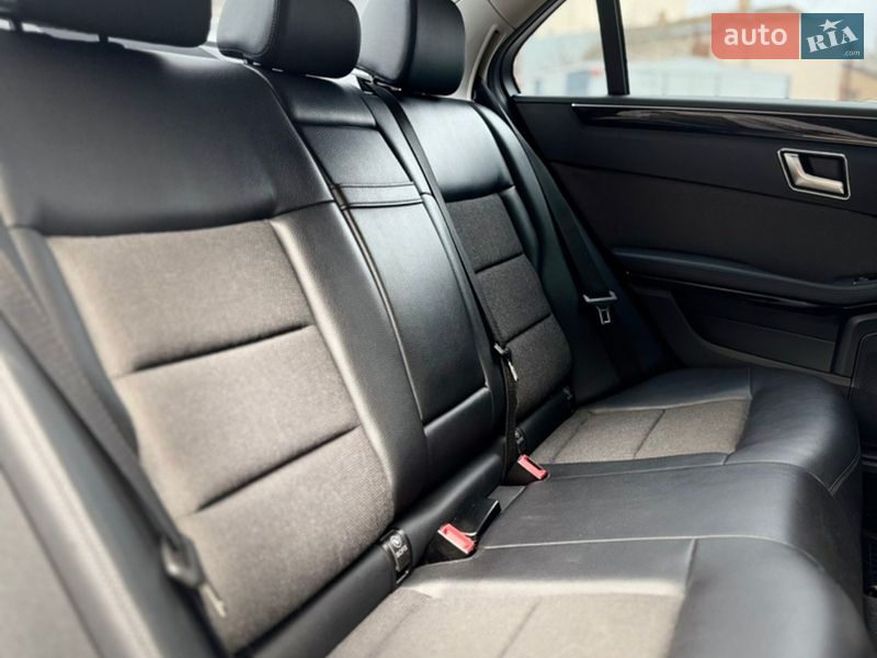 Седан Mercedes-Benz E-Class 2012 в Николаеве