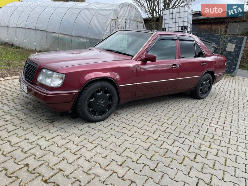 Mercedes-Benz E-Class 1994