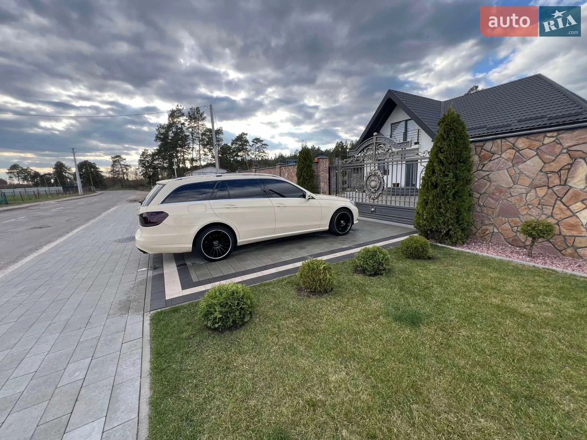 2014 Mercedes-Benz E-klasse - мініатюра 29