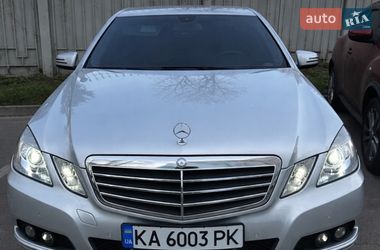 Седан Mercedes-Benz E-Class 2011 в Киеве