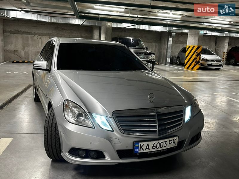 Mercedes-Benz E-Class 2011