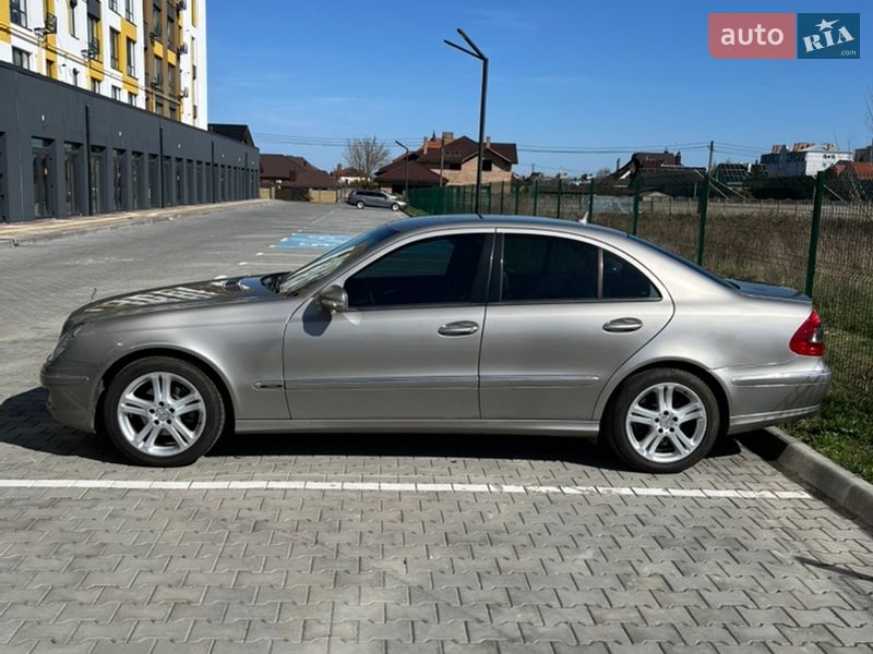 Седан Mercedes-Benz E-Class 2006 в Луцке