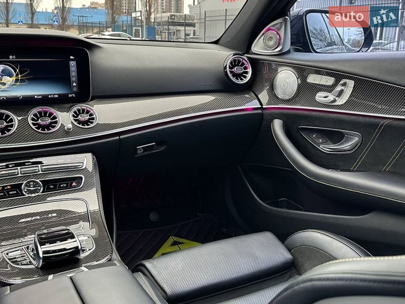 Седан Mercedes-Benz E-Class 2019 в Киеве