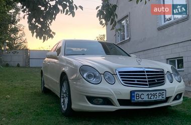Седан Mercedes-Benz E-Class 2007 в Жовкві