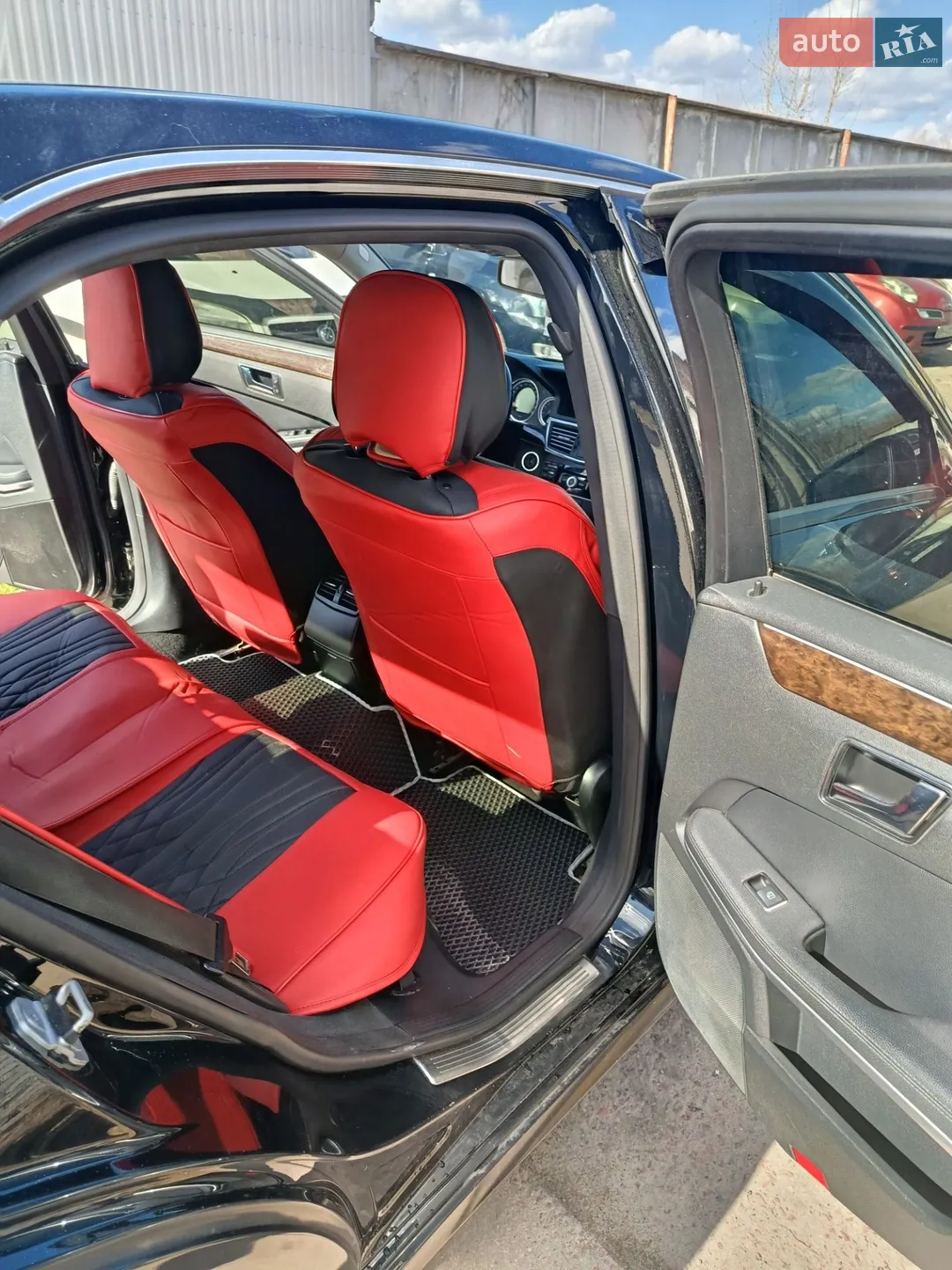 2011 Mercedes-Benz E-klasse - мініатюра 13