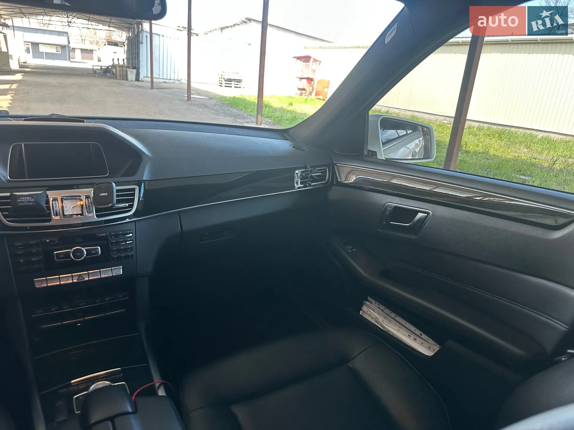 2013 Mercedes-Benz E-klasse - мініатюра 24