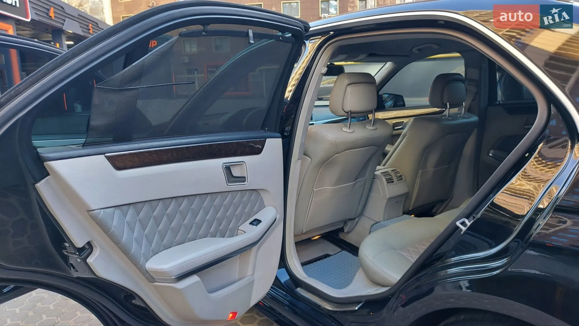2012 Mercedes-Benz E-klasse - мініатюра 19